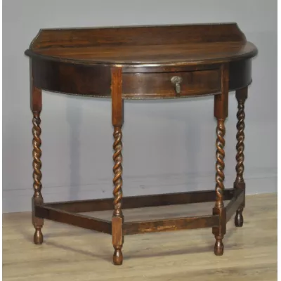 Attraktiver Eichen Demi Lune Beistelltisch mit Schublade von ca. 1920