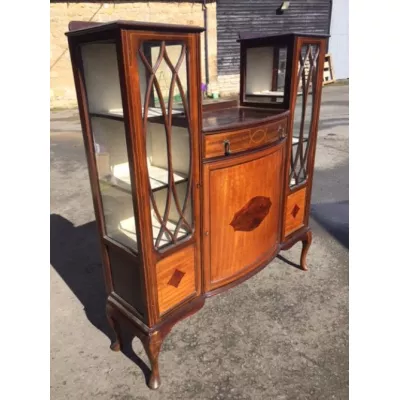 Ungewöhnlicher Regency Vitrine mit Sideboard zu Mitte aus dem 19.JH