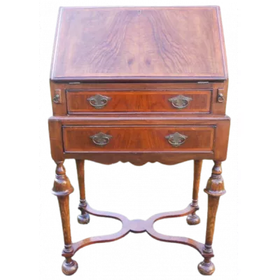 Kleiner Sekretär aus Nussbaum im William & Mary Stil von ca. 1920
