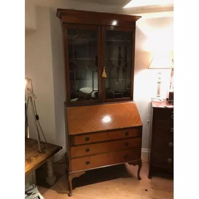 Atemberaubender viktorianischer astral glasierter Sekretär aus der Mitte des 19.JH