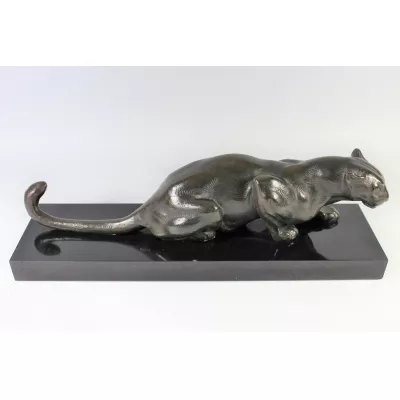 Französischer Art Deco hockender Bronzepanther von ca. 1930