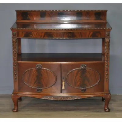 Großer antiker Mahagoni zwei Reihenbuffet-Sideboard von ca. 1920