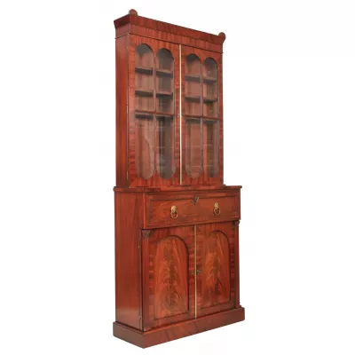 Hochwertiges Mahagoni Bücherregal von ca. 1840