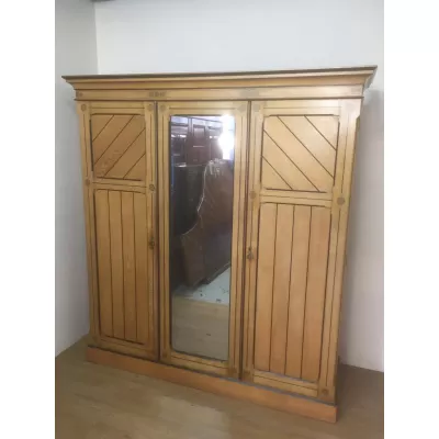 Viktorianische Eschen dreitüriger Kleiderschrank der ästhetischen Bewegung von ca. 1890