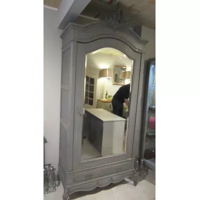 Antiker französischer bemalter Kleiderschrank mit einzelner Tür von ca. 1900