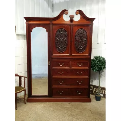 Antiker viktorianischer Mahagoni Kleiderschrank von ca. 1880