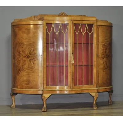 Große original antike Nussbaum Vitrine massiv englisch 1920