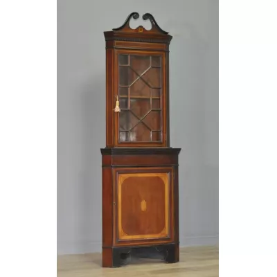 Hohe original viktorianische Mahagoni Vitrine Massivholz Eckschrank 1850