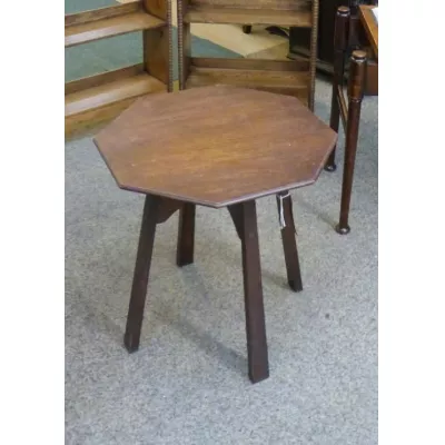 Original antiker Arts and Crafts Beistelltisch aus massiver Eiche 1900