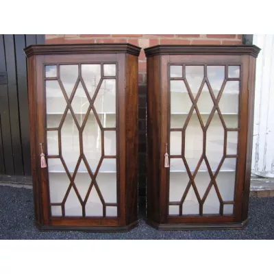 Antikes Paar viktorianische massive Mahagoni Eckschränke Hängeschränke Vitrinen 1900