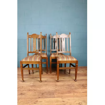 Antikes Set von 4 edwardischen massiven Esszimmerstühlen Stühle Eiche 1900