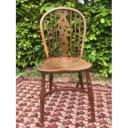 Antiker Original Englischer Massiver Eibenholz und Ulme Stuhl von ca. 1800