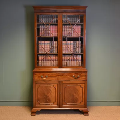 Spektakulärer englischer original viktorianischer Mahagoni Massivholz antik verglaster Bücherschrank auf Schrank von ca. 1890
