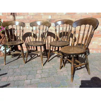 Original Antikes Englisches Set von 4 Cottage Stühlen aus massiver Ulme von ca. 1830
