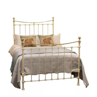 Antikes Original Englisches Doopelbett Gestell aus Gusseisen und Messing Cremefarbend von ca. 1900