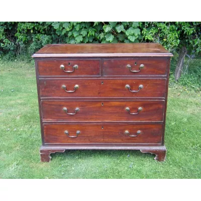 Georgianische Antike Englische George III Mahagoni Kommode von ca. 1800