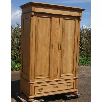 Deutscher Antiker Kiefernholz Kleiderschrank 1890