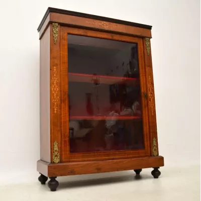 Antiker Original Englischer viktorianischer Nussbaum Schrank ca. 1860