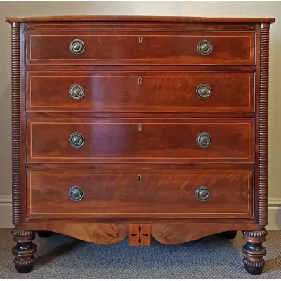 Original Antike Schottische Mahagoni Kommode ca. 19. JH