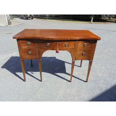 Original Antikes Englisches Mahagoni Serpentin Sideboard ca. 18. JH