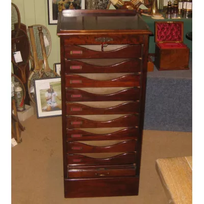 Praktischer Englischer Antiker Mahagoni Tambour Front Aktenschrank ca. 1920