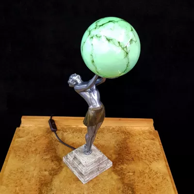 Fantastische antike Art Deco Lampe englische Tischlampe Figur Kugel 1930