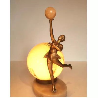 Wunderbare Englische Antike Art Deco Lampe mit Tanzfigur ca. 1920