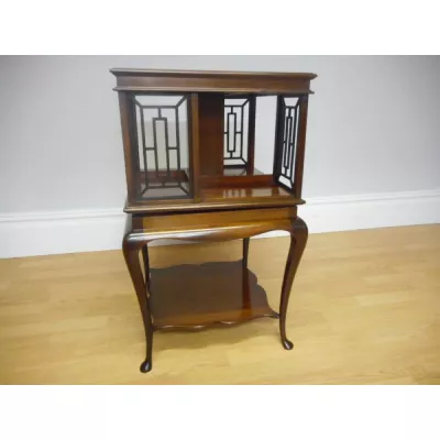 Niedliches Antikes Englisches Viktorianisches Mahagoni Drehbücherregal ca. 1850