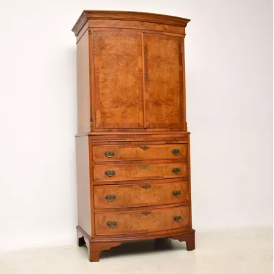 Original Antiker Englischer Grat Nussbaum Schrank ca. 1920