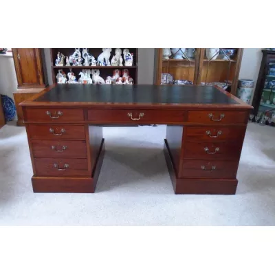 Großer original Georgian Revival Mahagoni Schreibtisch antik ca 1890