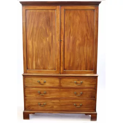 Hervorragender antiker georgianischer Mahagoni Kleiderschrank englisch ca 1770
