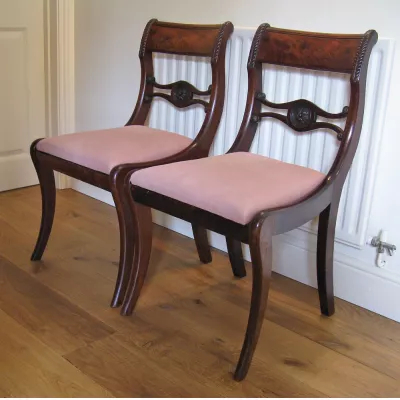 Paar original antike Regency Stühle Mahagoni Küchenstühle englisch ca 1810