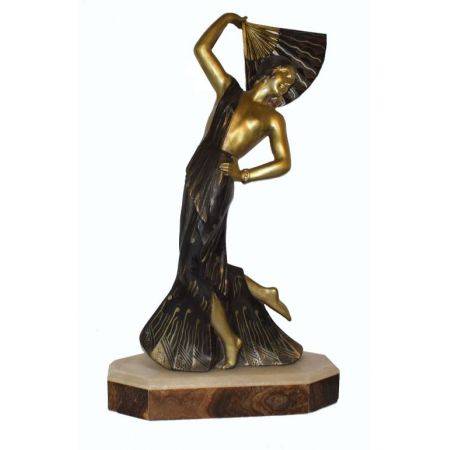 Großartige Italienische Antike Weibliche Art-Deco Figur ca. 1930