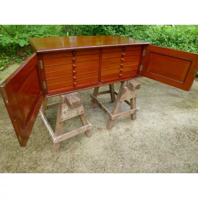 Original Antiker Englischer Viktorianischer Mahagoni Sammlerschrank ca. 1890