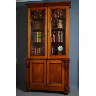 Viktorianischer Antiker Englischer Mahagoni Bücherschrank ca. 1860