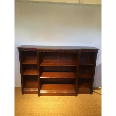 Viktorianisches Englisches Antikes Eichen Breakfront Bücherregal im gotischen Stil ca. 1880