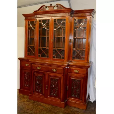 Viktorianischer Antiker Englischer Nussbaum Breakfront Bücherschrank ca. 1880