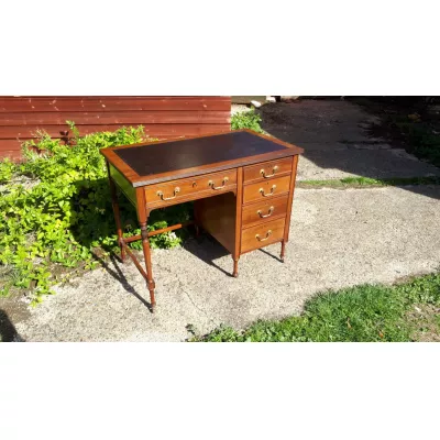 Antiker Edwardianischer Englischer Mahagoni Schreibtisch