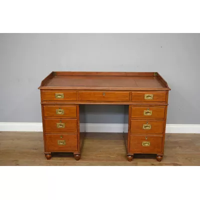 Antiker Campaign Desk Mahagoni Schreibtisch Militär englisch 1850
