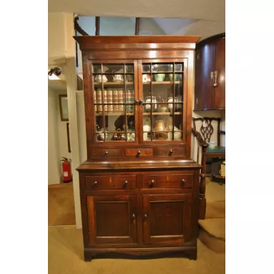 Walisischer Antiker Eichen Schrank ca. 19. JH.