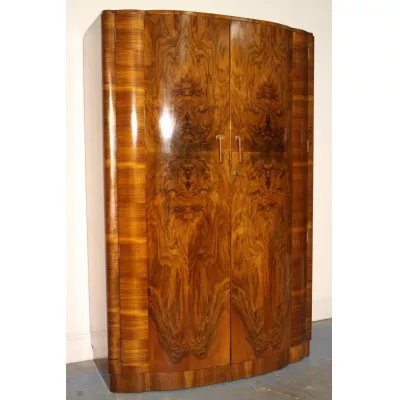 Art Deco Antiker Englischer Bogenfront Nussbuam Kleiderschrank ca. 1930