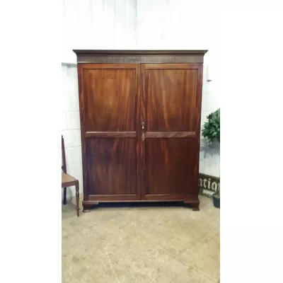 Regency Antiker Englischer Mahagoni Kleiderschrank ca. 1820