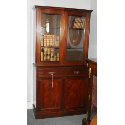 Viktorianischer Englischer Antiker Mahagoni Bücherschrank ca. 1860