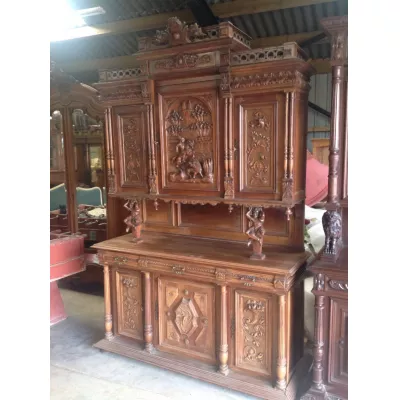 Antikes englisches Nussbaum Sideboard ca 1870