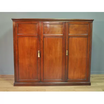 Edwardianischer Antiker Englischer Mahagoni Kleiderschrank ca. 1900