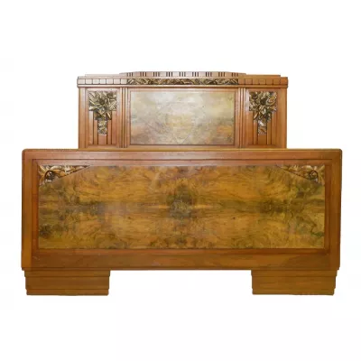 Art deco Französisches Antikes Nussbaum Bett ca. 1930