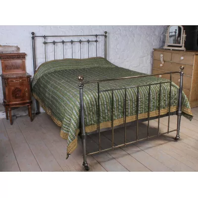 Englisches Antikes brüniertes Eisen Messing Kingsize Bett ca. 1900