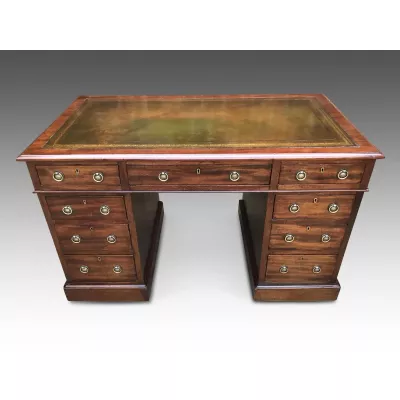Viktorianischer Antiker Englischer Mahagoni Schreibtisch ca. 1860