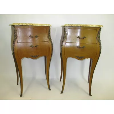 Paar Französische Antike Palisander Eiche Nachttische ca. 1920