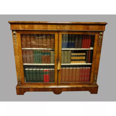 Viktorianischer Bücherschrank Nussbaum original antik ca 1870